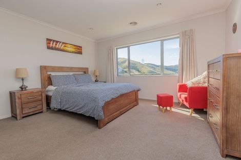 Photo of property in 9 Foxham Terrace, Churton Park, Wellington, 6037