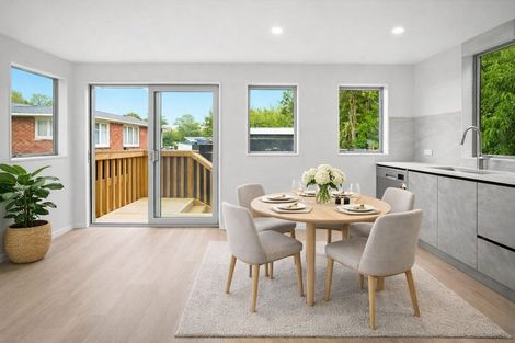Photo of property in 26e Trojan Crescent, New Lynn, Auckland, 0600