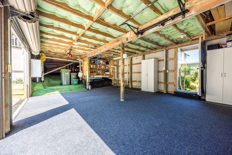 Photo of property in 1/13 Geoffrey Road, Torbay, Auckland, 0630