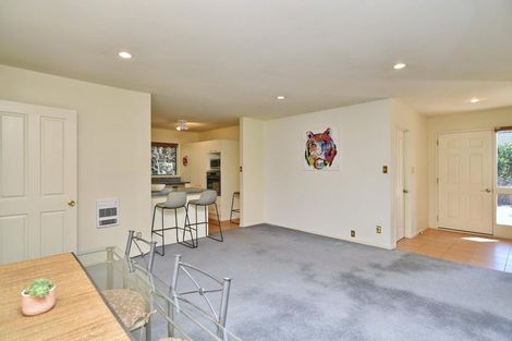 Photo of property in 10 Riegler Place, Belfast, Christchurch, 8051