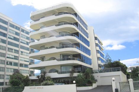 Photo of property in 21 Maunganui Road, Mount Maunganui, 3116