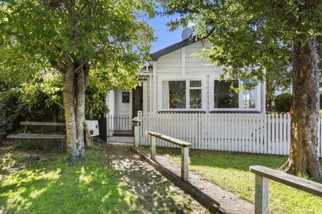 Photo of property in 38 Mortimer Terrace, Aro Valley, Wellington, 6021