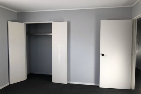 Photo of property in 13 Craigbank Avenue, New Lynn, Auckland, 0600