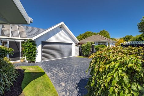 Photo of property in 2/48 Staveley Street, Avonhead, Christchurch, 8042
