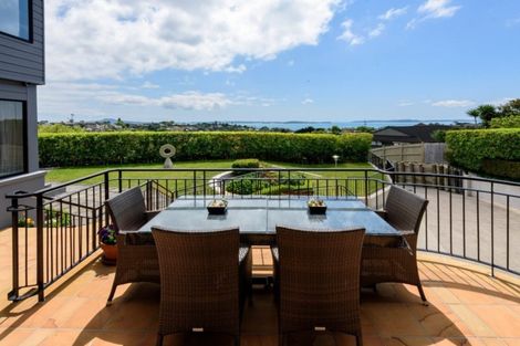 Photo of property in 18 Towbridge Place, Howick, Auckland, 2014