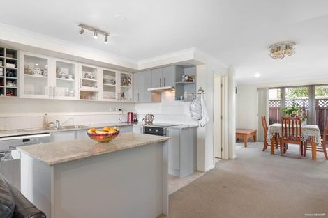 Photo of property in 16 Merlot Lane, Pukekohe, 2120