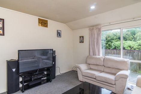 Photo of property in 105 Makarini Street, Paraparaumu, 5032