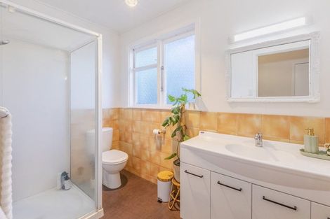 Photo of property in 1/11 Chester Street, Taradale, Napier, 4112