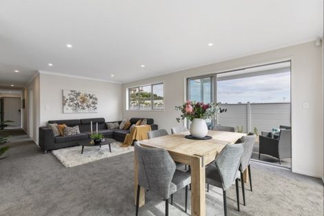 Photo of property in 49 Couldrey Crescent, Red Beach, 0932