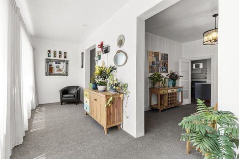 Photo of property in Devonport Apartments, 21/127 Saint Aubyn Street, New Plymouth, 4310