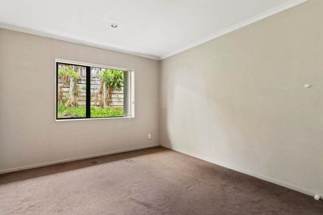 Photo of property in 6 Exotic Place, Massey, Auckland, 0614