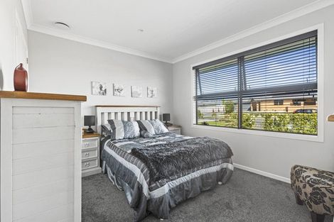 Photo of property in 10 Hanalin Drive, Marton, 4710