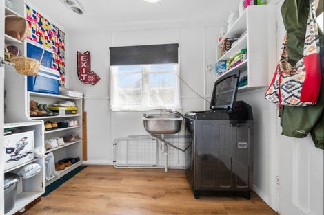 Photo of property in 2/5 Tokomaru Street, Welbourn, New Plymouth, 4312