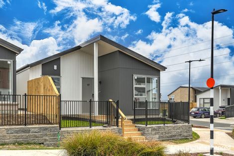 Photo of property in 17 Puwha Street, Massey, Auckland, 0614