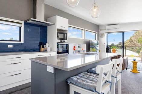 Photo of property in 33 Hihitahi Rise, Paihia, 0200