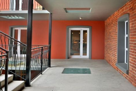 Photo of property in 4/2 Manor Place, Dunedin Central, Dunedin, 9016