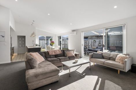 Photo of property in 12 Kahuparere Crescent, Pyes Pa, Tauranga, 3112