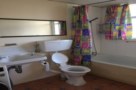 Photo of property in Beresford Apartments, 118u4 Russell Terrace, Berhampore, Wellington, 6023