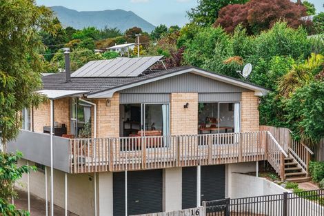 Photo of property in 16 Sunset Street, Hilltop, Taupo, 3330