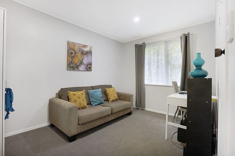 Photo of property in 3/14 Orchid Place, Te Atatu South, Auckland, 0610