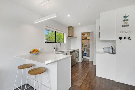 Photo of property in 7 Ringwood Place, Avonhead, Christchurch, 8042