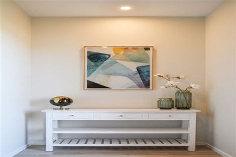 Photo of property in 2/644 Te Atatu Road, Te Atatu Peninsula, Auckland, 0610