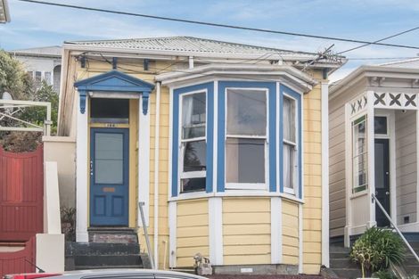 Photo of property in 104 Wallace Street, Mount Cook, Wellington, 6021