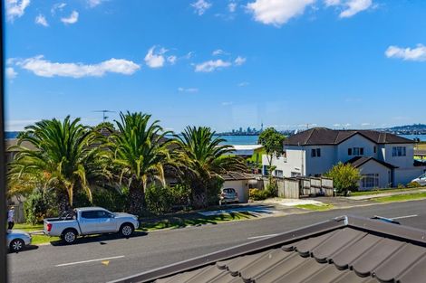 Photo of property in 418a Old Te Atatu Road, Te Atatu Peninsula, Auckland, 0610