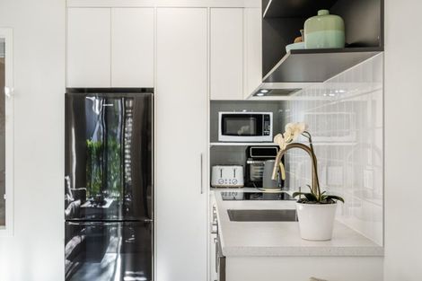 Photo of property in 11/2 Warrant Officer Lane, Hobsonville, Auckland, 0616