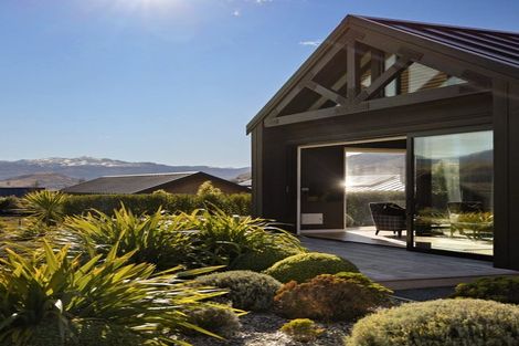 Photo of property in 4 Stockyard Lane, Jacks Point, Queenstown, 9371