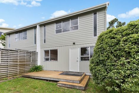 Photo of property in 3 Brydon Way, Paparangi, Wellington, 6037