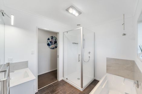 Photo of property in 3 Mercade Close, Stratford, 4332