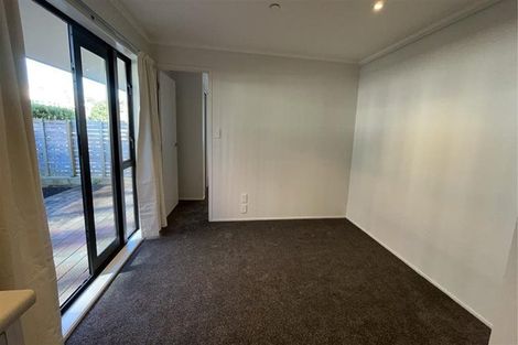 Photo of property in 8a/30 Westward Ho, Glen Eden, Auckland, 0602