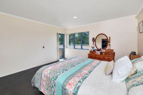 Photo of property in 14 San Vito Place, Henderson, Auckland, 0612