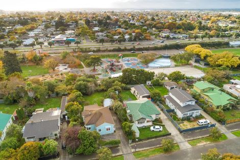 Photo of property in 19 Frederick Street, Terrace End, Palmerston North, 4410