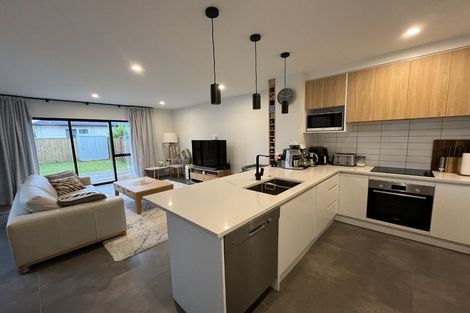 Photo of property in 15b Waka Ama Road, Karaka, Papakura, 2113