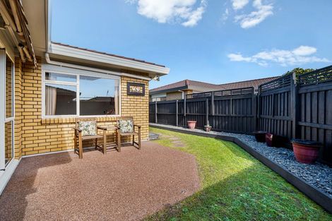 Photo of property in 38 Edward Avenue, Orewa, 0931