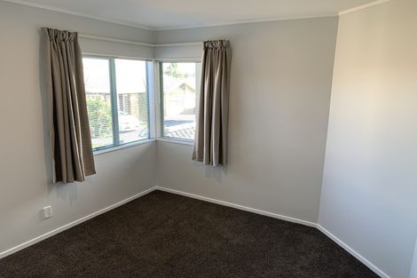 Photo of property in 16 Imelda Road, Te Atatu Peninsula, Auckland, 0610