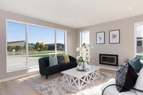 Photo of property in 13 Floyd Road, Riverhead, 0820