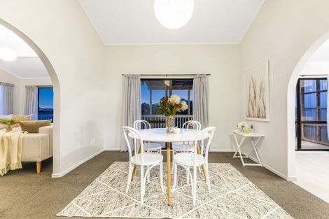 Photo of property in 28 Mercury Way, Whitby, Porirua, 5024