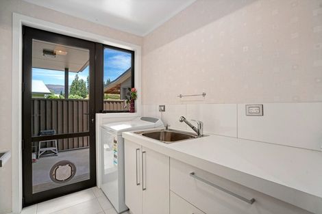 Photo of property in 48 Kelliher Drive, Wanaka, 9305