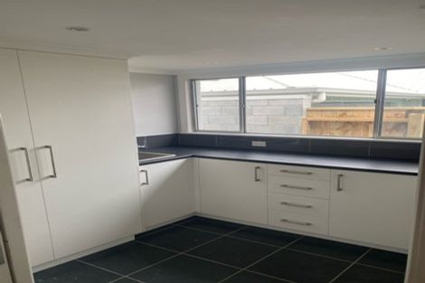 Photo of property in 24 Mangaroa Hill Road, Maoribank, Upper Hutt, 5018