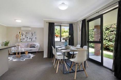 Photo of property in 2 Renata Crescent, Te Atatu Peninsula, Auckland, 0610