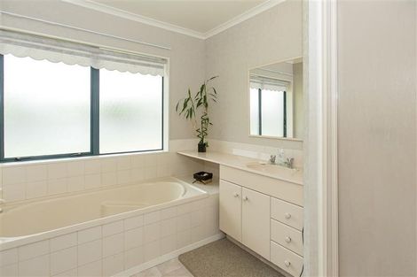 Photo of property in 78r Pyes Pa Road, Pyes Pa, Tauranga, 3112
