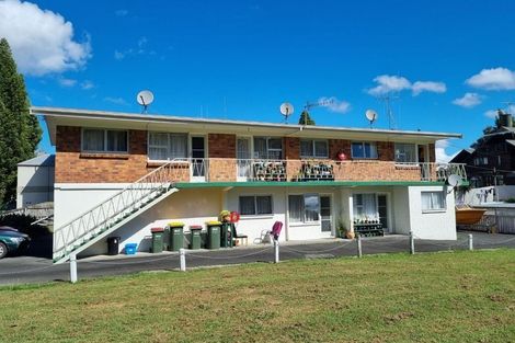 Photo of property in 4/33 Opoia Road, Hamilton East, Hamilton, 3216