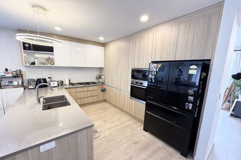 Photo of property in 35 Westgate Drive, Westgate, Auckland, 0614