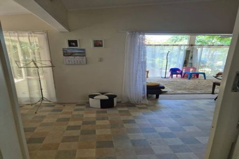 Photo of property in 6 Totara Grove, Hillcrest, Auckland, 0627