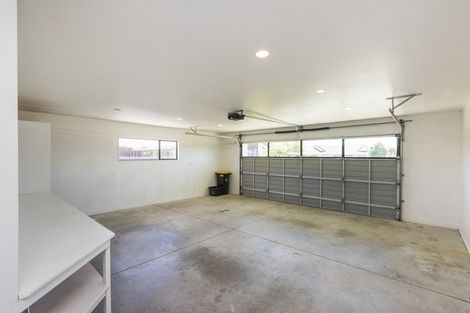 Photo of property in 16 Tudor Grove, Feilding, 4702