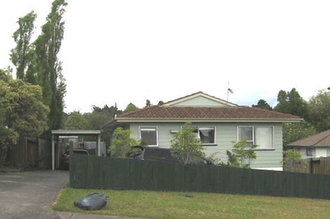 Photo of property in 8 Glenbury Place, Massey, Auckland, 0614
