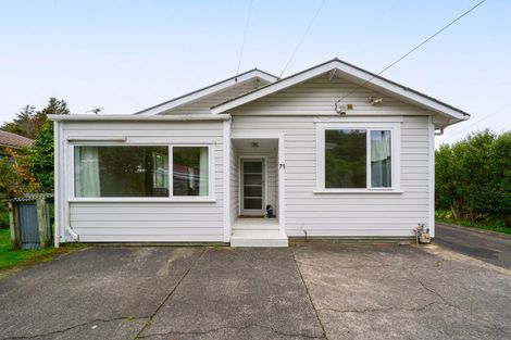 Photo of property in 71 Clifford Road, Johnsonville, Wellington, 6037